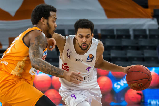 更凸显了法 更凸显了法